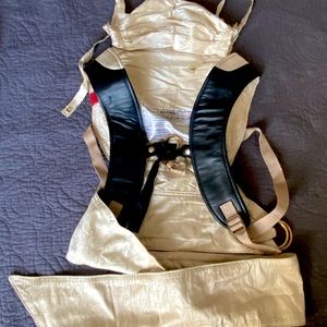 2019 simple silk scout with black leather